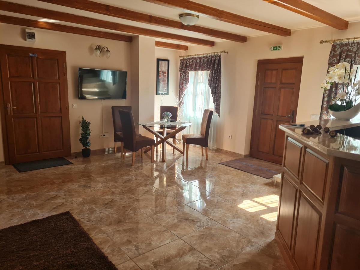 Toroes Panzio Bed & Breakfast Szabolcs Ngoại thất bức ảnh