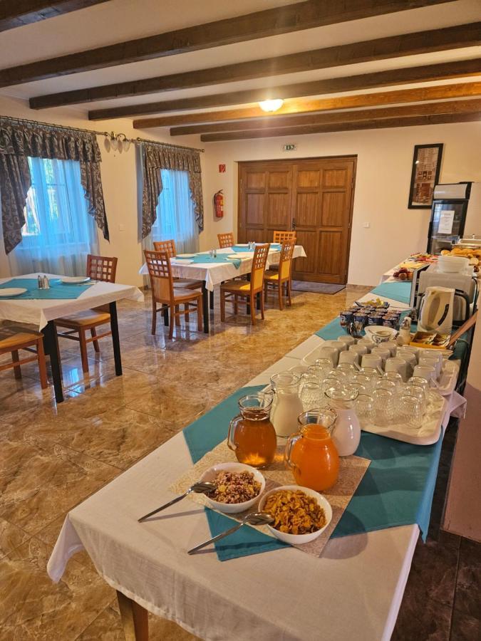 Toroes Panzio Bed & Breakfast Szabolcs Ngoại thất bức ảnh